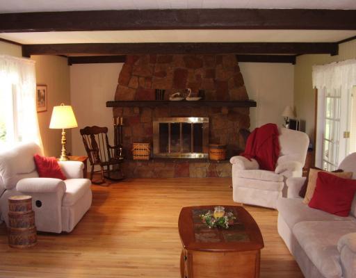 136 Irish Ridge Road Stoneboro, PA 16153 - Photo 5 of 18 Living Room.