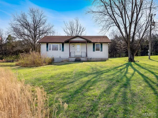 $250,000 | 950 Martha Avenue, Catawissa, MO 63015