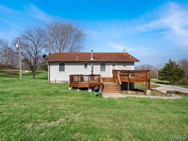 $250,000 | 950 Martha Avenue, Catawissa, MO 63015