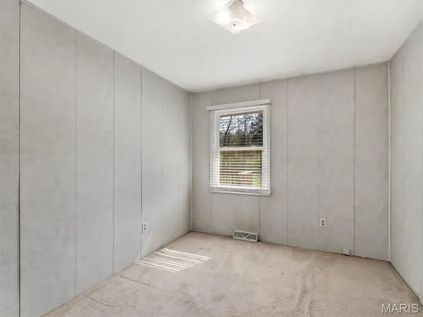 $250,000 | 950 Martha Avenue, Catawissa, MO 63015