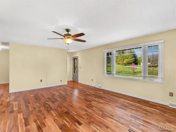 $250,000 | 950 Martha Avenue, Catawissa, MO 63015