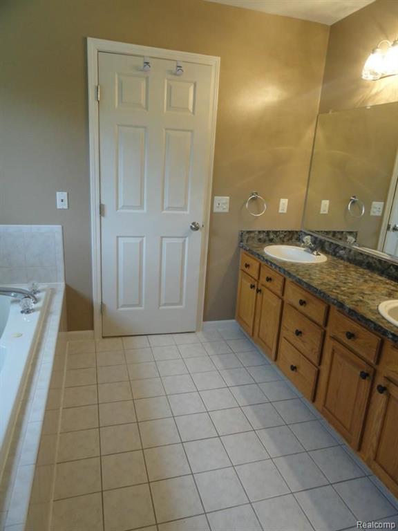 3966 South Boulevard Rochester, MI 48309 - Photo 13 of 18