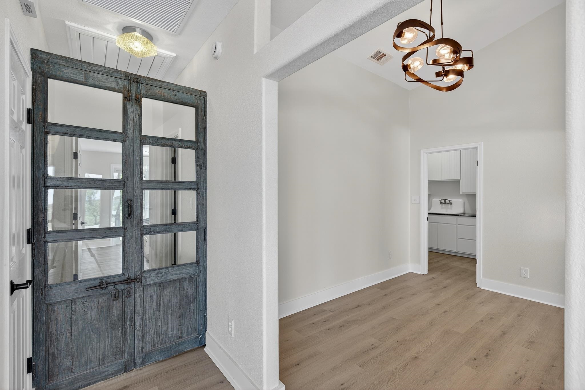 95 Gateway North Marble Falls, TX 78654 - Photo 12 of 30 a view of an empty room with a window