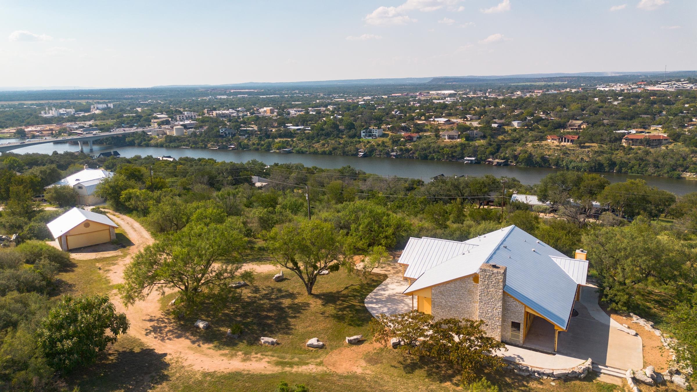95 Gateway North Marble Falls, TX 78654 - Photo 28 of 30 a view of lake and city