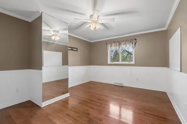 $360,000 | 1005 Madiera Drive, Shorewood, IL 60404