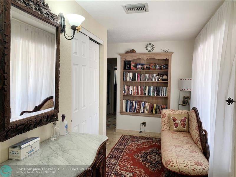 451 Northeast 25th Terrace Boca Raton, FL 33431 - Photo 15 of 48