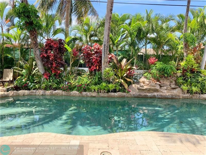 451 Northeast 25th Terrace Boca Raton, FL 33431 - Photo 3 of 48