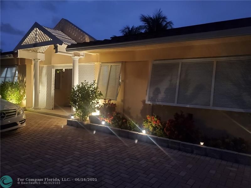 451 Northeast 25th Terrace Boca Raton, FL 33431 - Photo 8 of 48