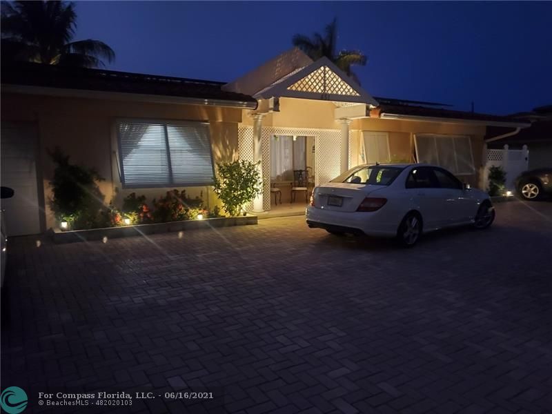 451 Northeast 25th Terrace Boca Raton, FL 33431 - Photo 9 of 48