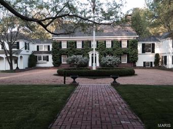 2105 Warson Road St. Louis, MO 63124 - Photo 1 of 2 Gallery Image 1