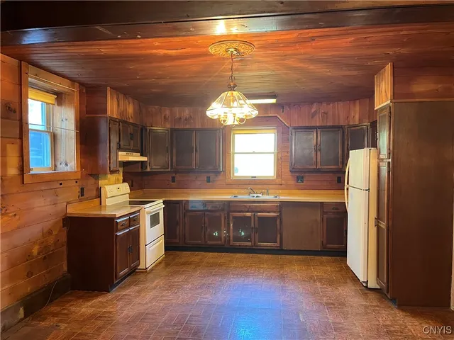 $219,900 | 2810 Southside Road, Frankfort, NY 13340