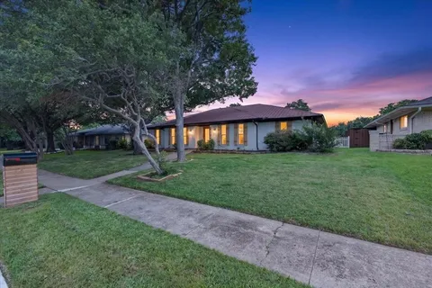 $619,000 | 2124 Parkhaven Drive, Plano, TX 75075