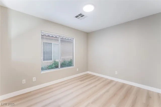 $2,450 | 2723 Mossy Oaks Lane, Las Vegas, NV 89142