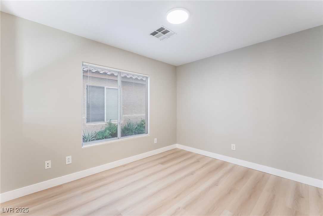 2723 Mossy Oaks Lane Las Vegas, NV 89142 - Photo 9 of 24