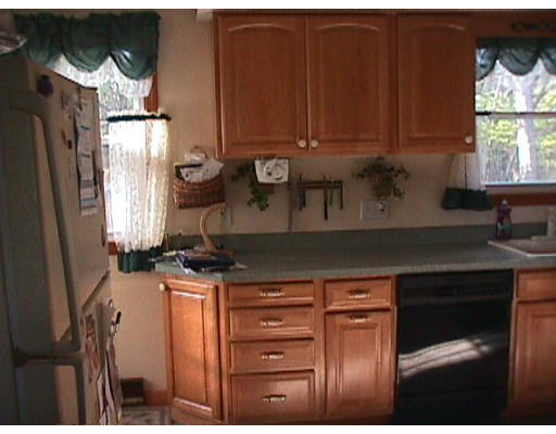 100 Smithville Road Spencer, MA 01562 - Photo 3 of 12 Gallery Image 3