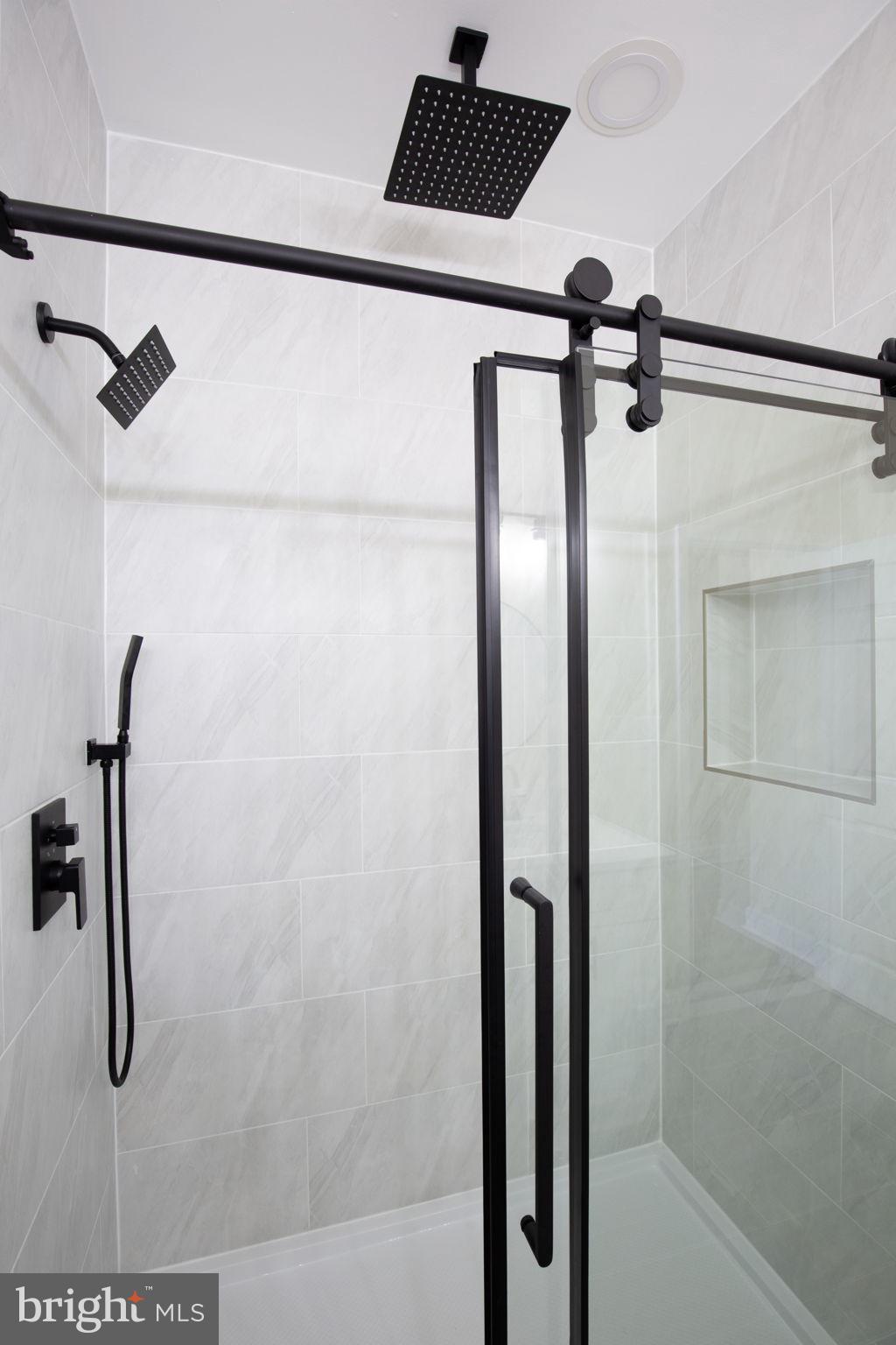 49 Poplar Lane Colonial Beach, VA 22443 - Photo 24 of 42 a bathroom with a shower