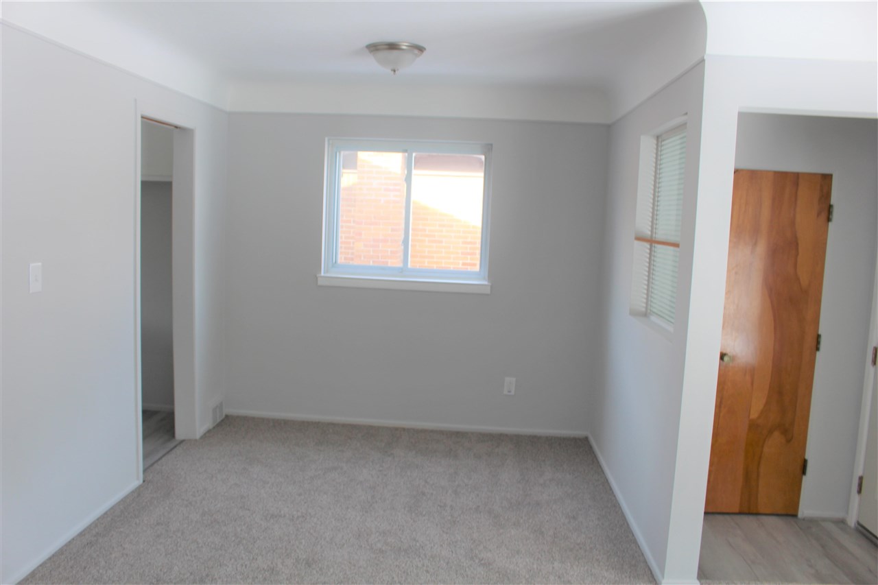 9129 Appleton Avenue Redford, MI 48239 - Photo 9 of 23 50065570-8.JPG