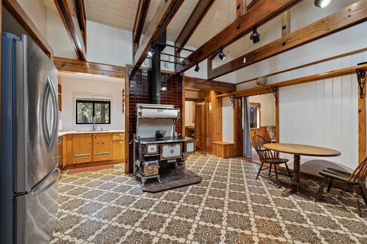 25833 Lyons Dam Road Twain Harte, CA 95383 - Photo 13 of 60 a area with table and chairs