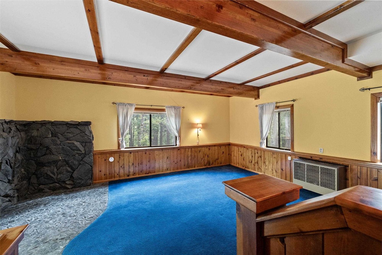 25833 Lyons Dam Road Twain Harte, CA 95383 - Photo 30 of 60 a view of an empty room with window