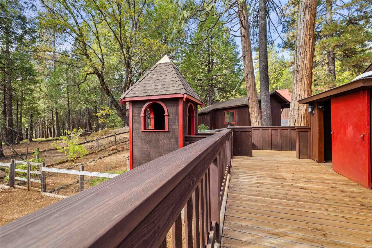 25833 Lyons Dam Road Twain Harte, CA 95383 - Photo 37 of 60 View of wooden terrace