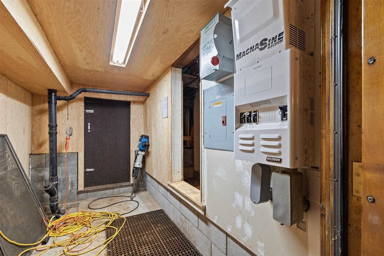 25833 Lyons Dam Road Twain Harte, CA 95383 - Photo 51 of 60 a view of walk in closet