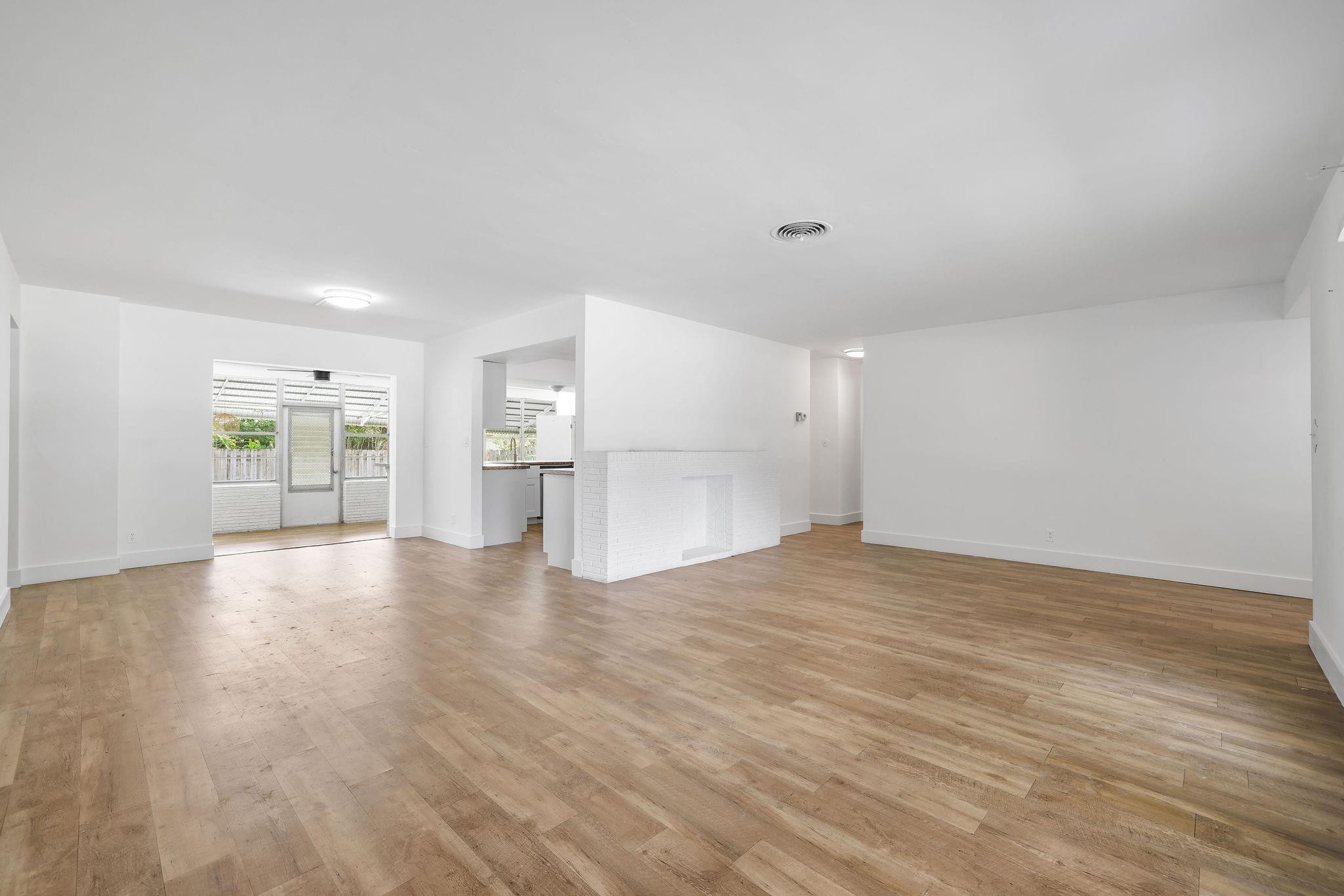 2005 North Park Road Hollywood, FL 33021 - Photo 6 of 29 Photo 6