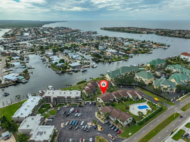 $195,000 | 1028 Apollo Beach Boulevard, Unit 2, Apollo Beach, FL 33572