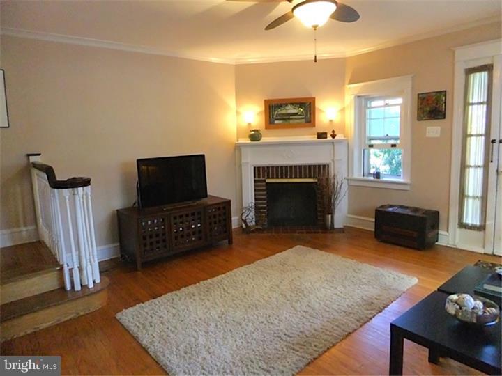 2924 Rising Sun Road Ardmore, PA 19003 - Photo 4 of 8 Living Room