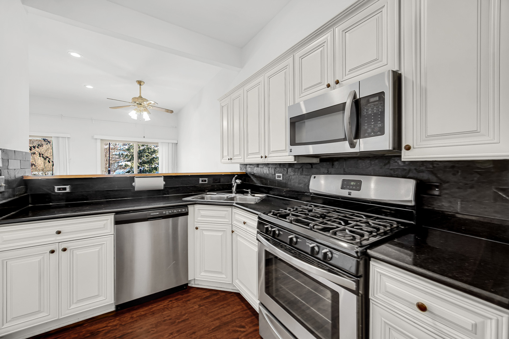 1017 Arbor Court Mount Prospect, IL 60056 - Photo 14 of 28