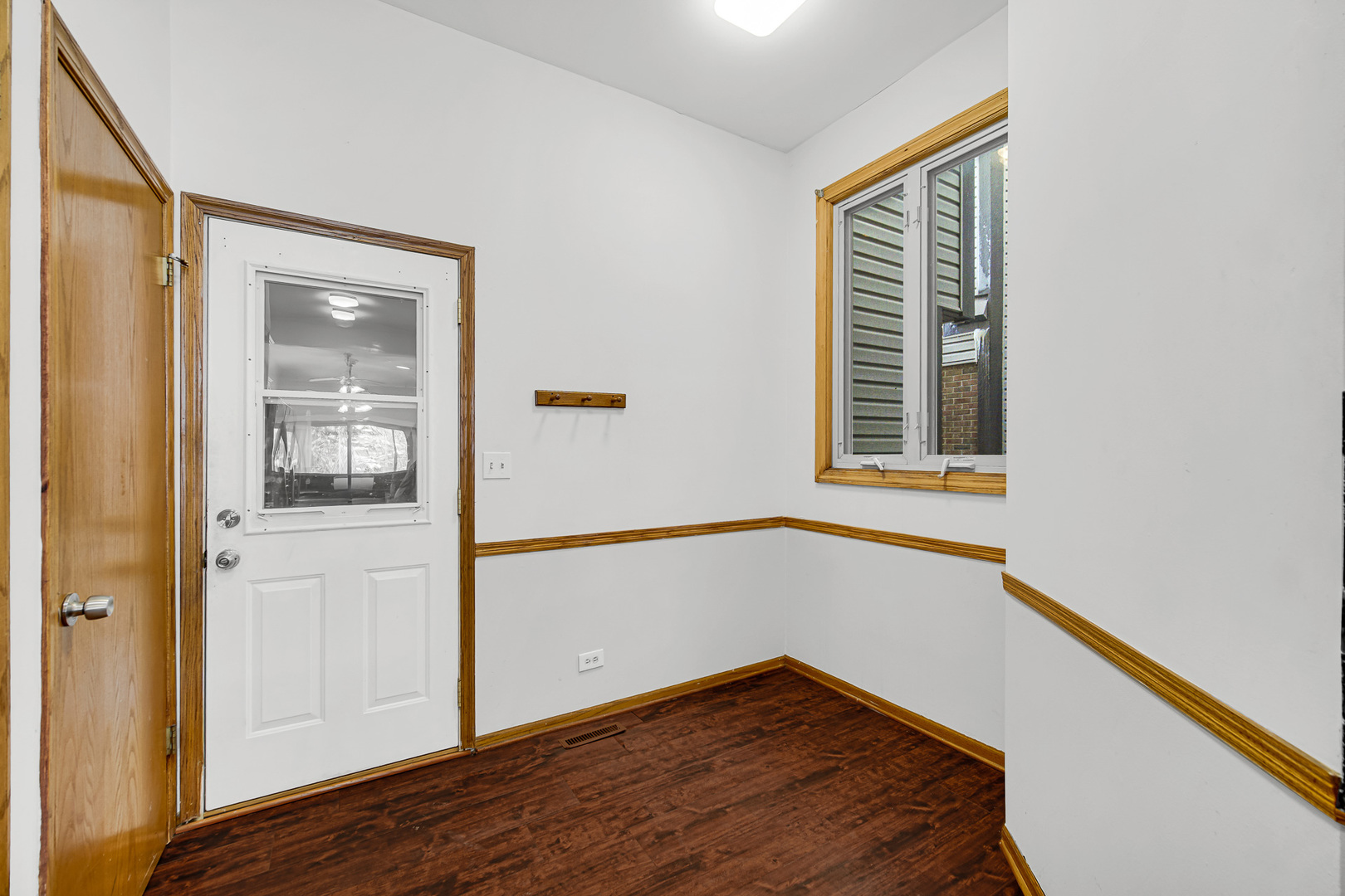 1017 Arbor Court Mount Prospect, IL 60056 - Photo 16 of 28