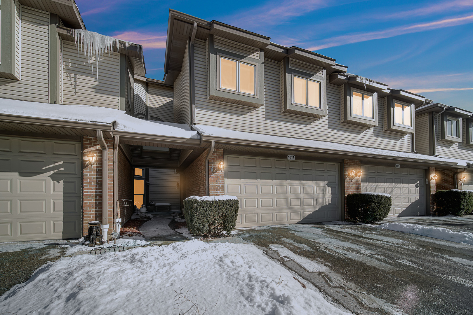 1017 Arbor Court Mount Prospect, IL 60056 - Photo 3 of 28