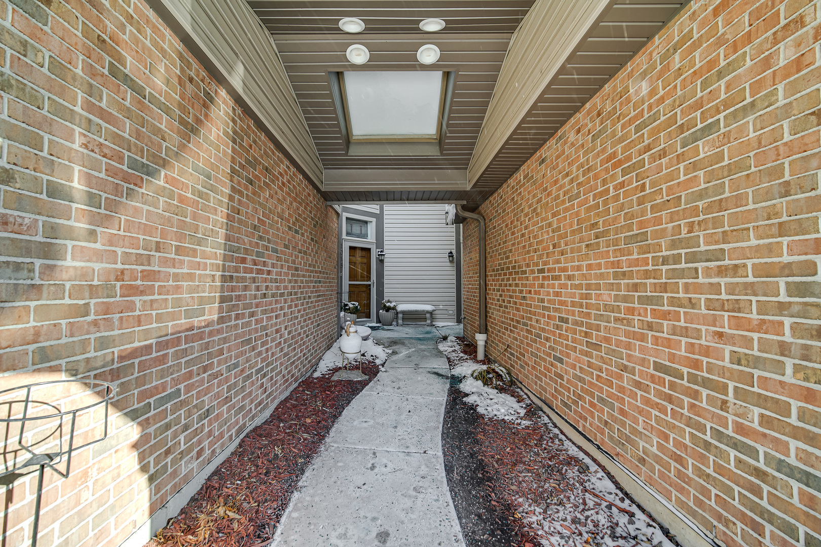 1017 Arbor Court Mount Prospect, IL 60056 - Photo 4 of 28