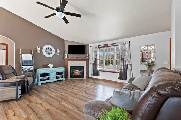 $365,000 | 364 Wooden Shoe Circle, Kaukauna, WI 54130