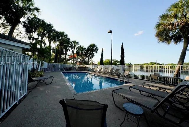 $2,450 | 171 Southwest 96th Avenue, Plantation, FL 33324