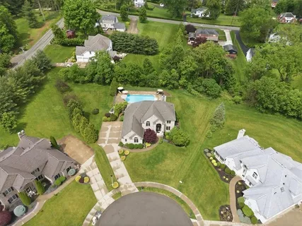 $950,000 | 2013 Marjorie Lane, Coraopolis, PA 15108
