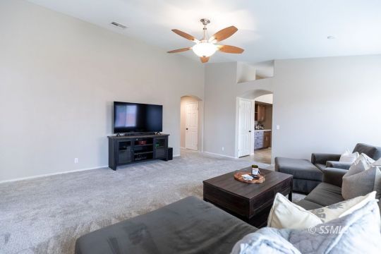 716 Valarie Street Ridgecrest, CA 93555 - Photo 7 of 37