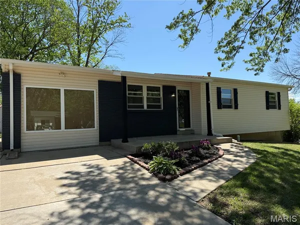 $279,000 | 186 Green Acres Drive, Old Monroe, MO 63369