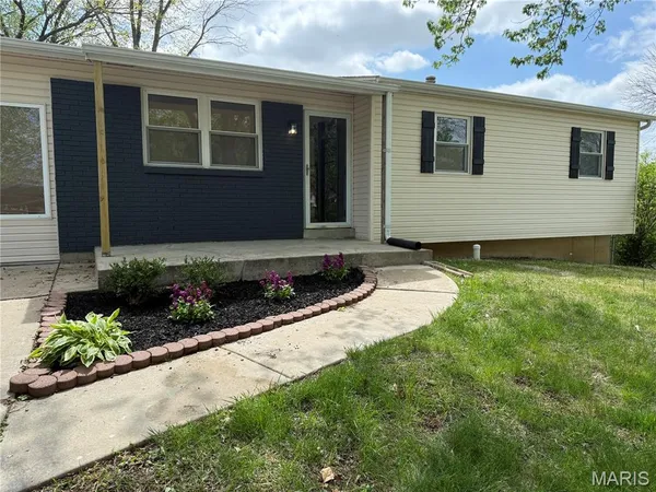 $279,000 | 186 Green Acres Drive, Old Monroe, MO 63369