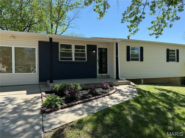 $279,000 | 186 Green Acres Drive, Old Monroe, MO 63369