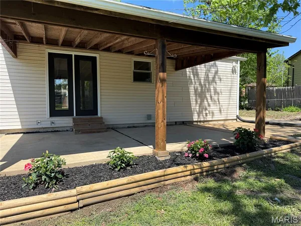 $279,000 | 186 Green Acres Drive, Old Monroe, MO 63369