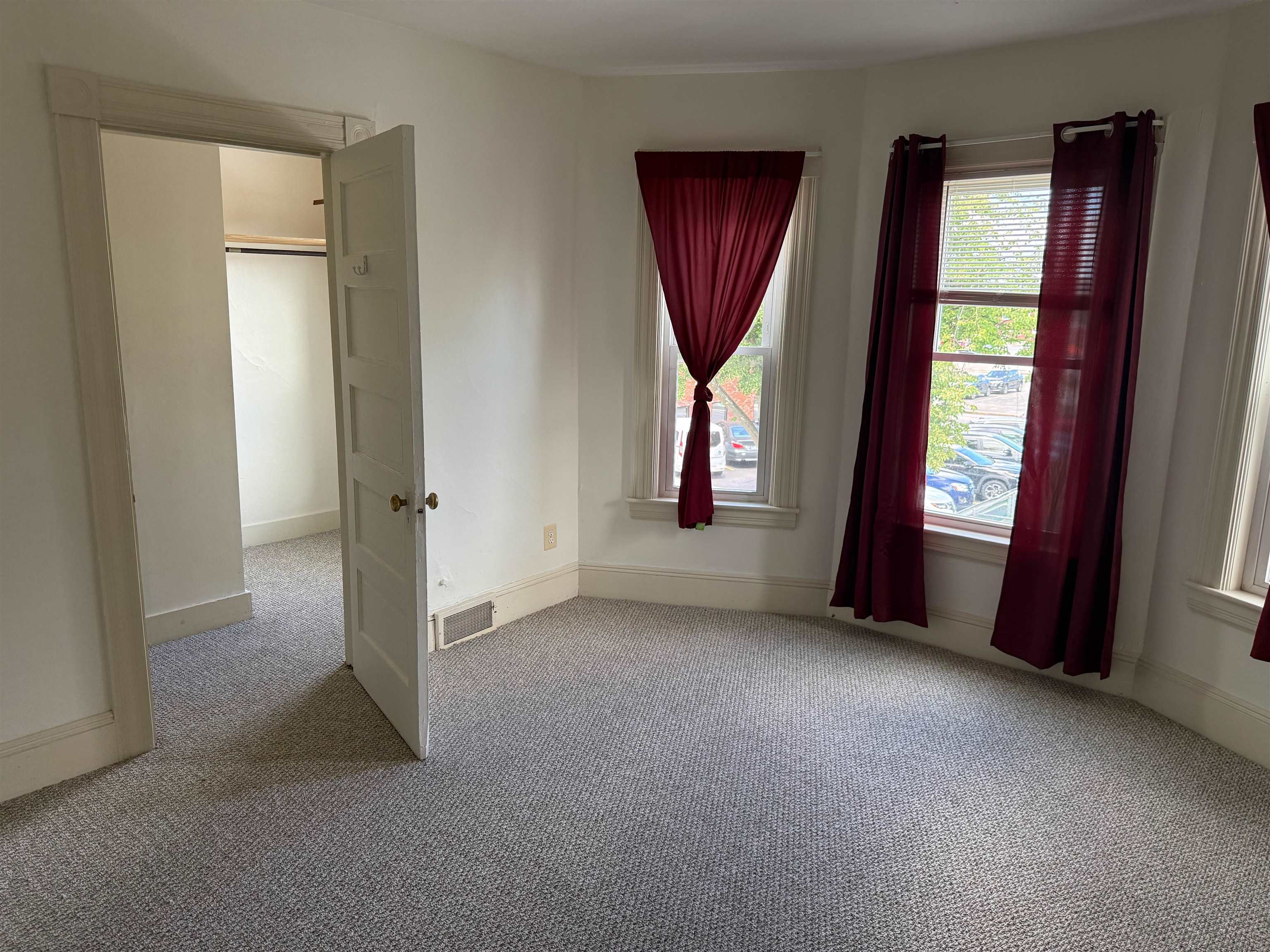 61 Laurel Street, Unit 1 Manchester, NH 03103 - Photo 8 of 10