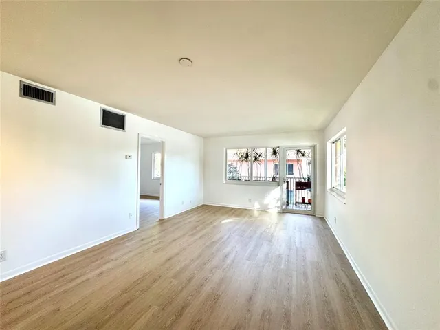 $230,000 | 119 Northeast 19th Court, Unit 205G, Wilton Manors, FL 33305