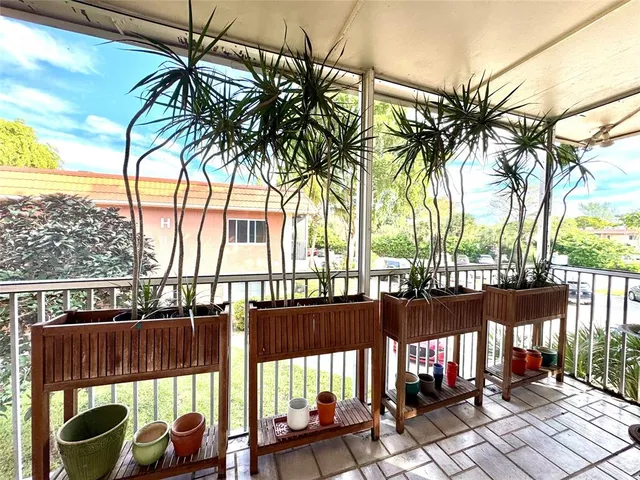 $230,000 | 119 Northeast 19th Court, Unit 205G, Wilton Manors, FL 33305