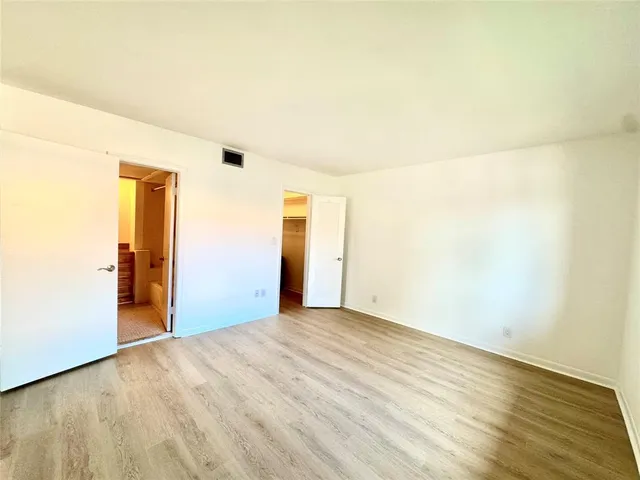 $230,000 | 119 Northeast 19th Court, Unit 205G, Wilton Manors, FL 33305