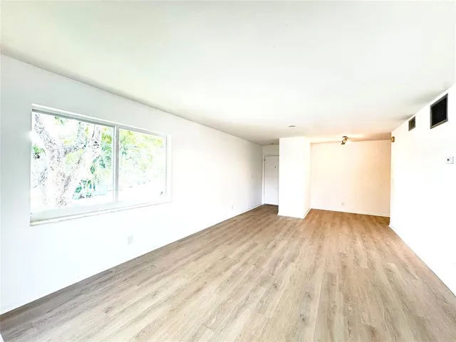 $230,000 | 119 Northeast 19th Court, Unit 205G, Wilton Manors, FL 33305