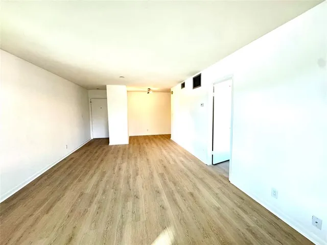 $230,000 | 119 Northeast 19th Court, Unit 205G, Wilton Manors, FL 33305