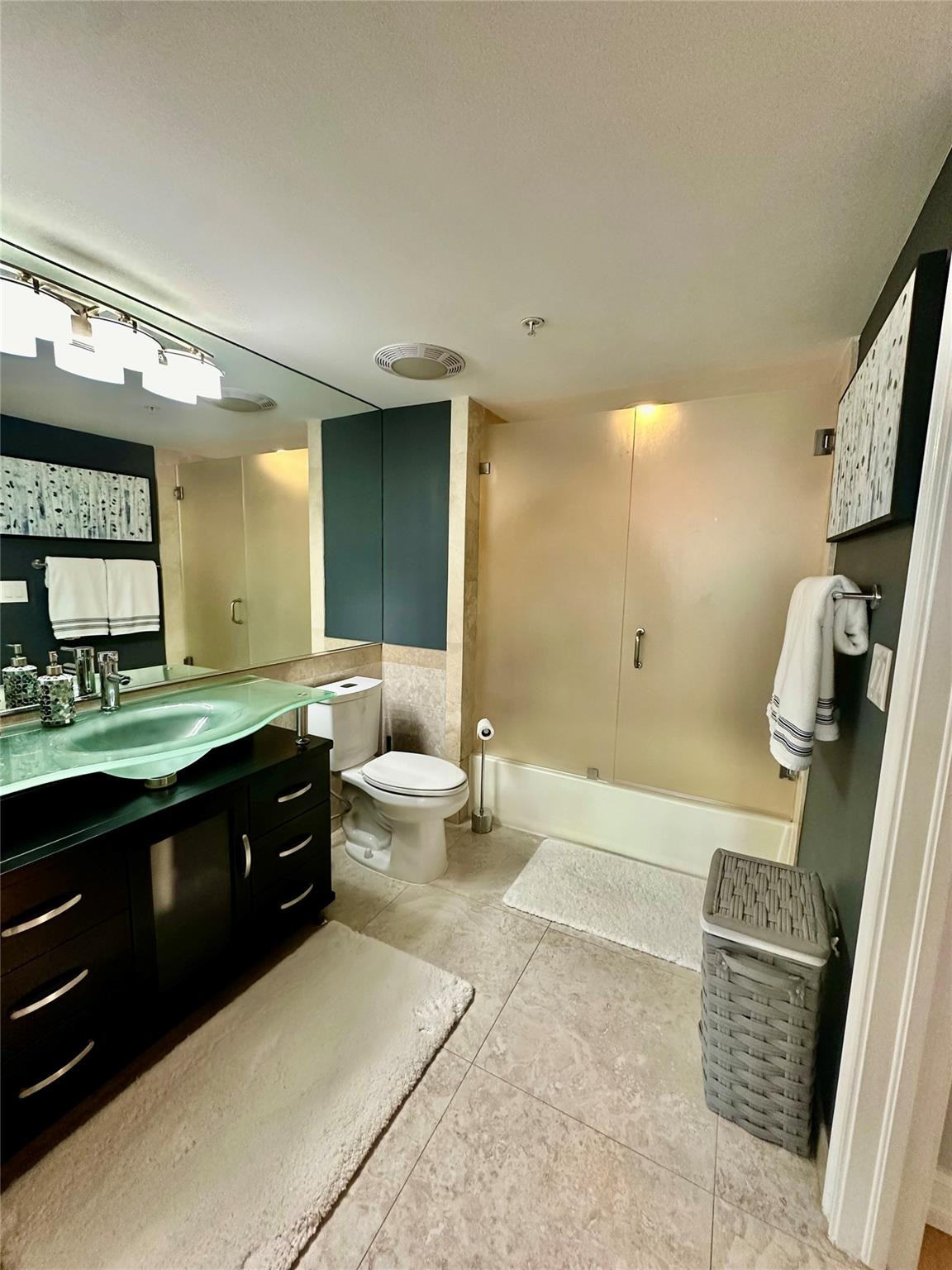 99 Southeast Mizner Boulevard, Unit 637 Boca Raton, FL 33432 - Photo 12 of 27 Photo 12