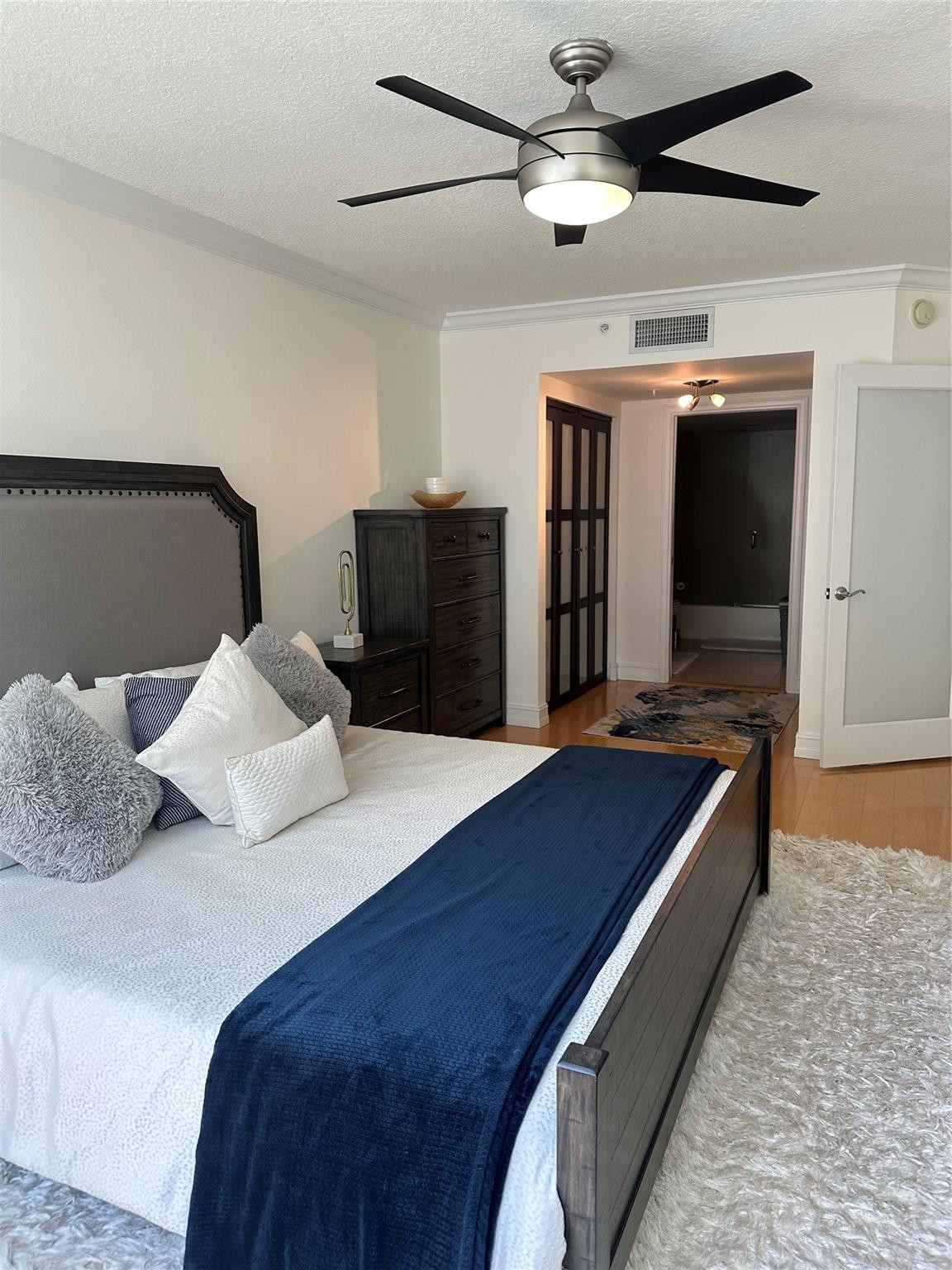 99 Southeast Mizner Boulevard, Unit 637 Boca Raton, FL 33432 - Photo 7 of 27 Photo 7