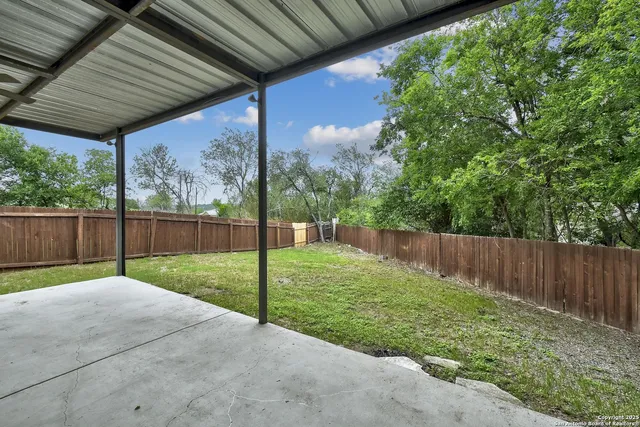 a view of outdoor space