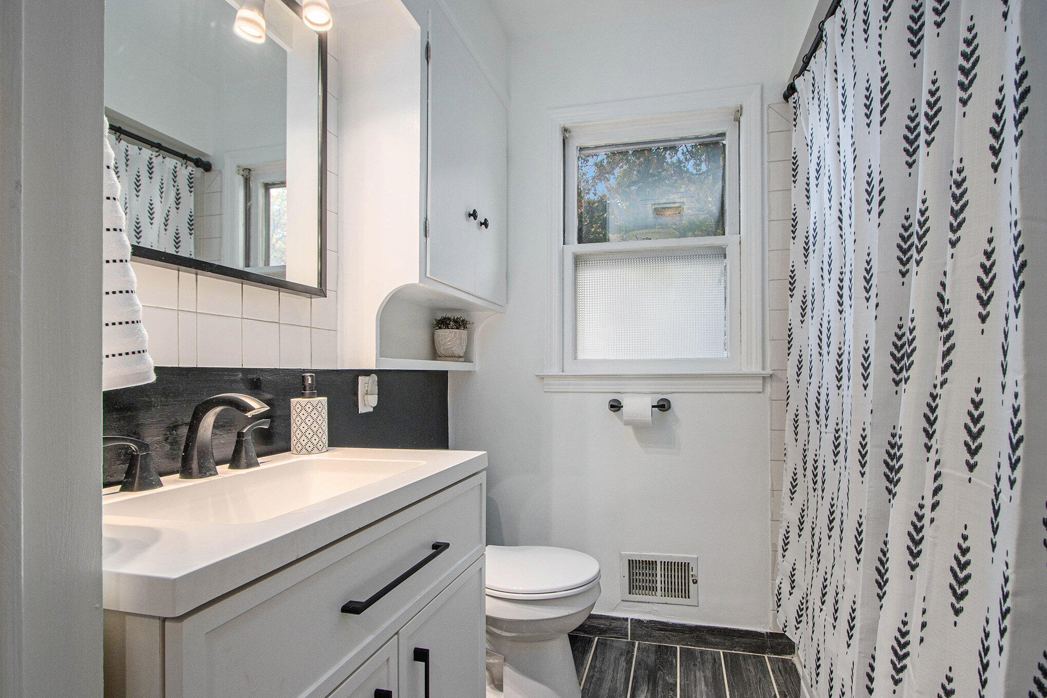 40 Ridgewood Street Kalamazoo, MI 49001 - Photo 14 of 28 018_40ridgewood_27_264
